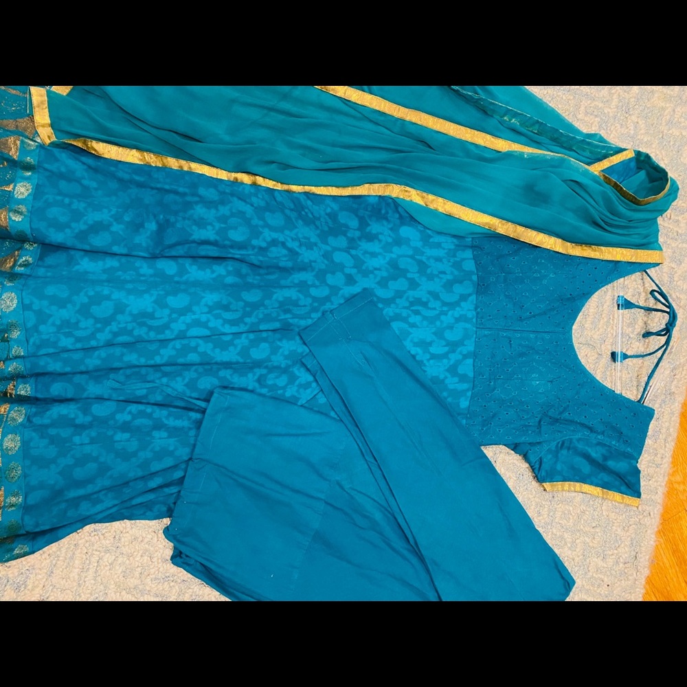 Gorgeous blue Indian outfit